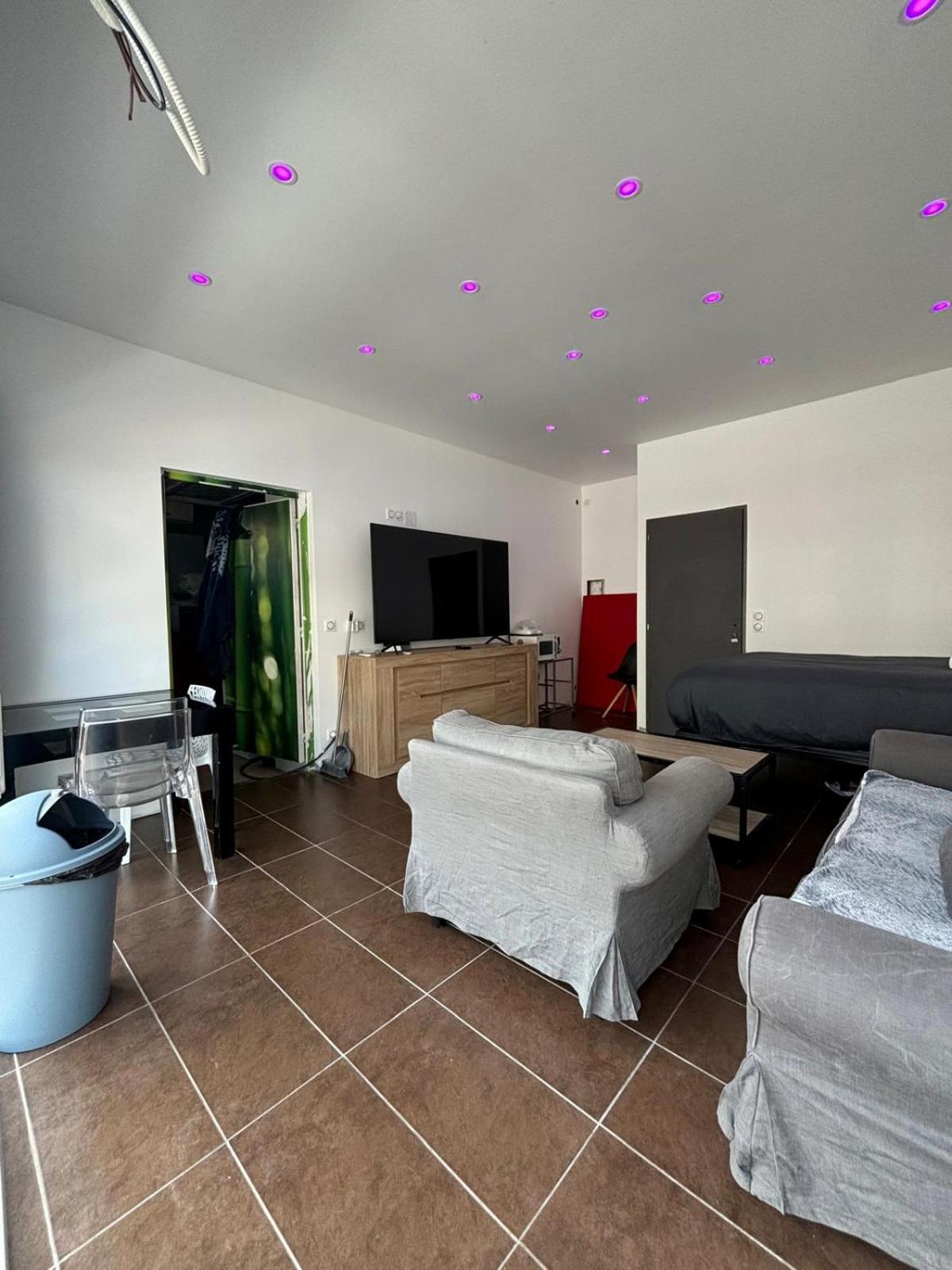 Love 3 Agde Exterior photo